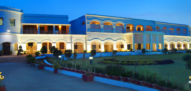 Chanakya Hotel