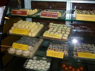 Bengali sweets at Sweet Bengal Mumbai shop