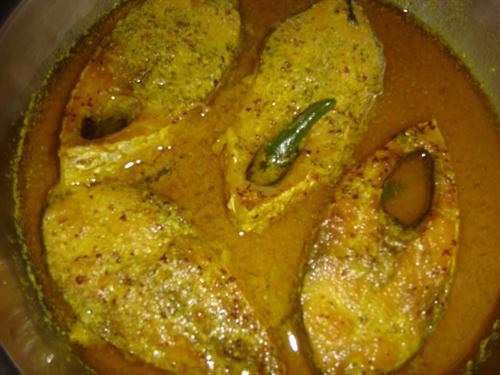 A famous recipe "Sarshe Ilish"