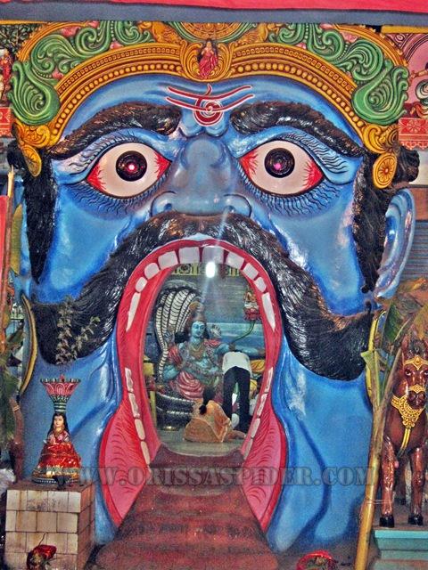 Cuttack Pala Mandap Bishnu Temple in Durga Puja 2011