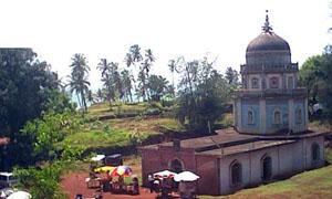 Redi: Ganesh Temple